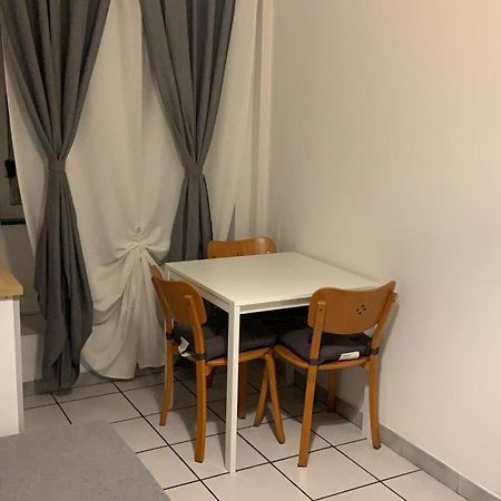 Bed2Go Bed and Breakfast Turin Rum bild