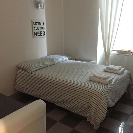 Bed2Go Bed and Breakfast Turin Rum bild