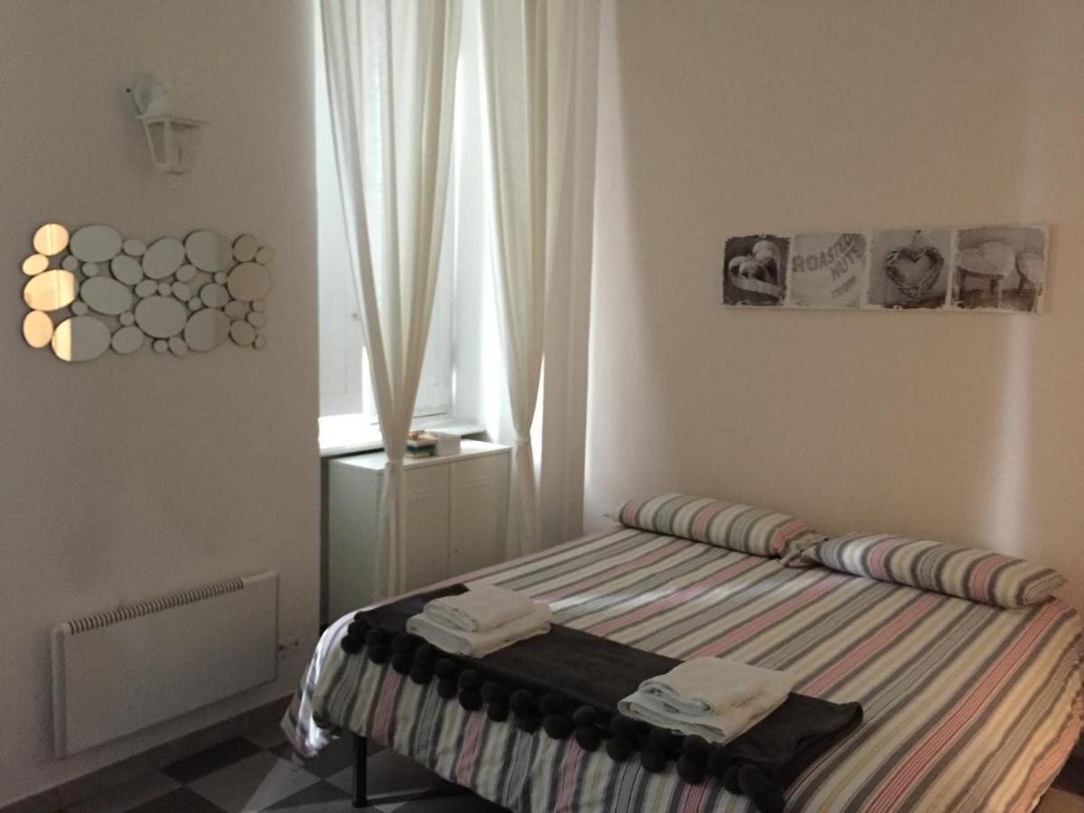 Bed2Go Bed and Breakfast Turin Rum bild